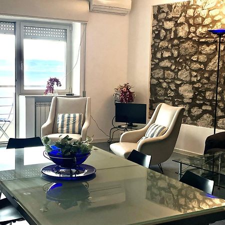Taormina Center Apartment With Sea View מראה חיצוני תמונה
